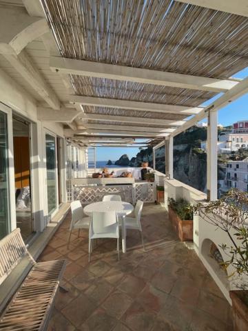 Agenzia Isotur Nontiscordardime Apartment Ponza Exterior photo